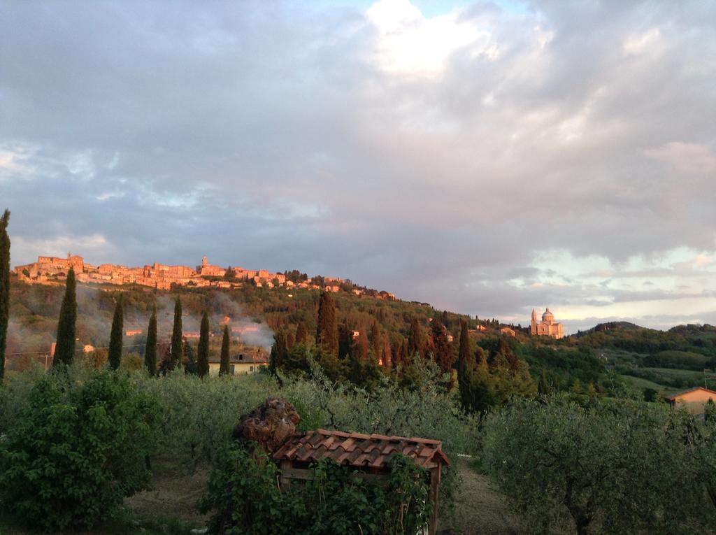 Il Palazzo Dei Diavoli Vila Montepulciano Stazione Exterior foto