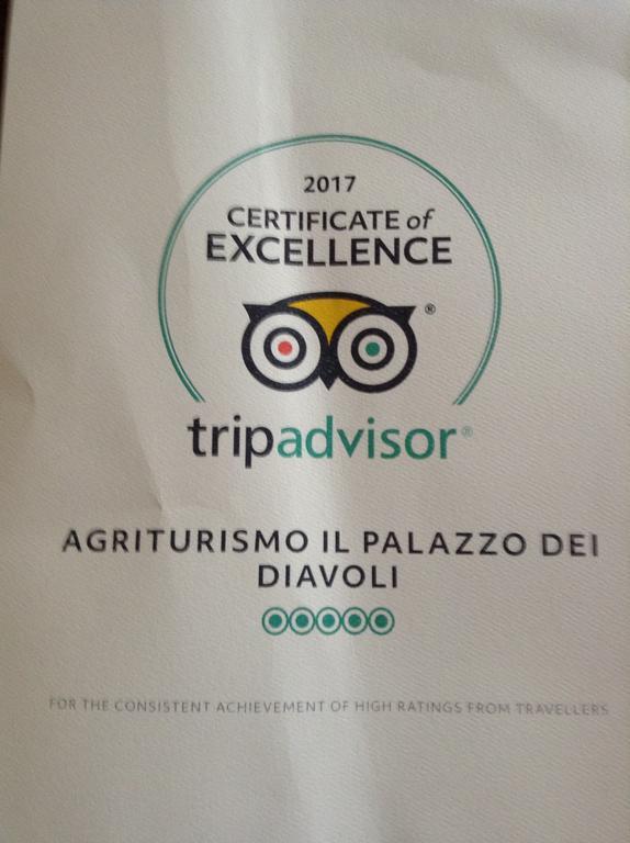 Il Palazzo Dei Diavoli Vila Montepulciano Stazione Exterior foto